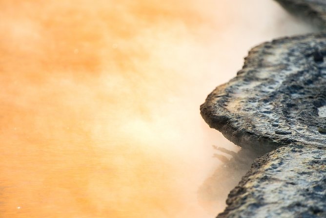 Magical Wanderer Experience Private Tour to Te Puia & Wai-O-Tapu