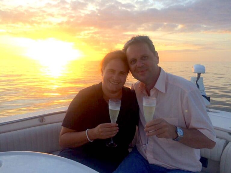 Marco Island:Sunset Boat Tour With Bottle of Champagne
