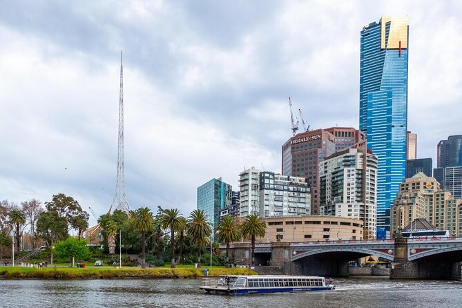 Melbourne City Tour: Lifestyle of the Rich and Famous