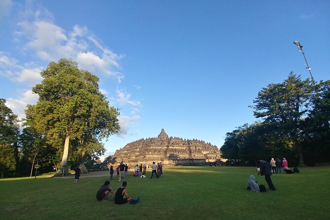 Merapi Sunrise, Borobudur Climb Up Access, and Prambanan Day Tour - Customer Reviews