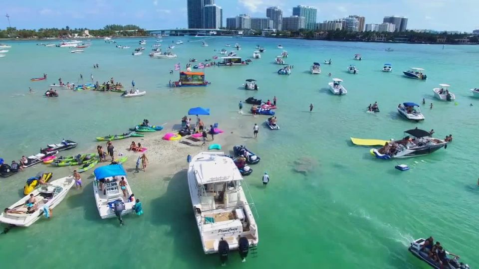 Miami: Private Boat Party at Haulover Sandbar