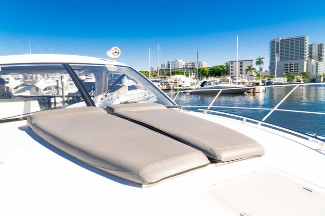 Miami Private Half-Day or Full-Day Yacht Charter With Captain