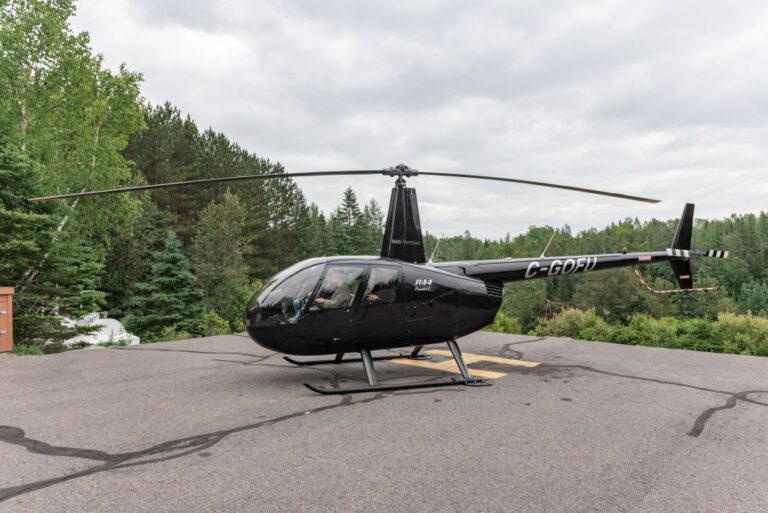 Mont Tremblant: Helicopter Tour With Optional Stopover