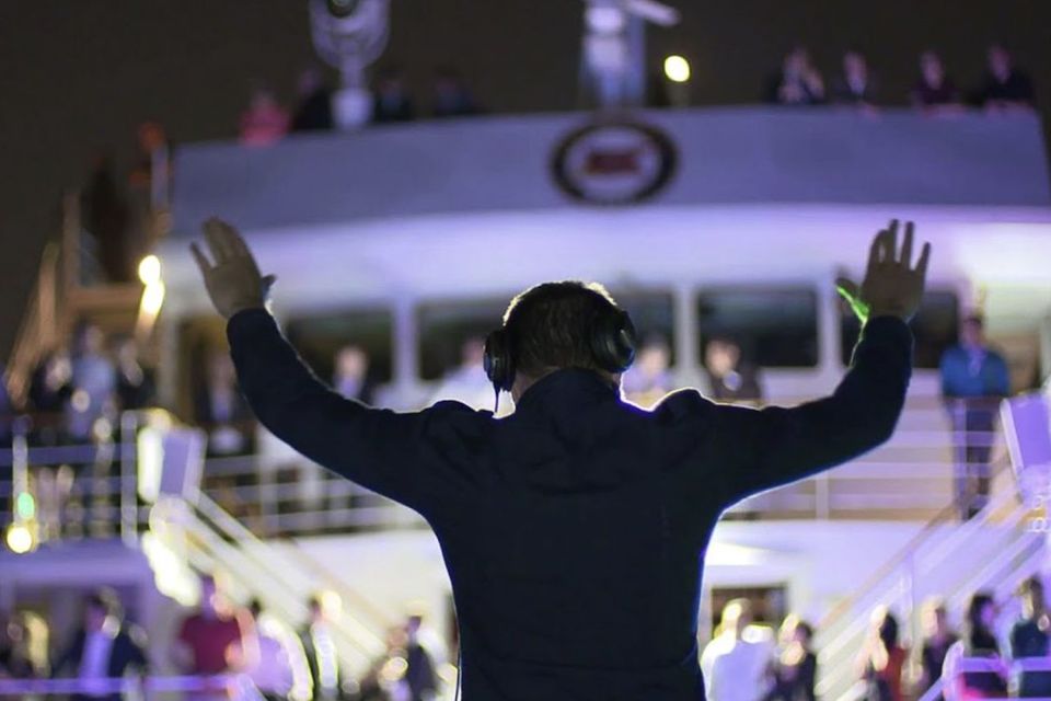 Montreal: Evening Cruise With DJ and Dance Floor - Activity Details