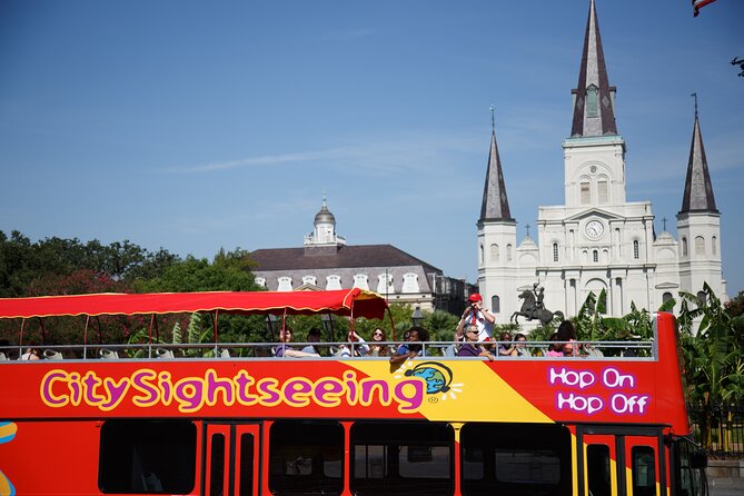 New Orleans Hop-On Hop-Off and Garden District Walking Tour