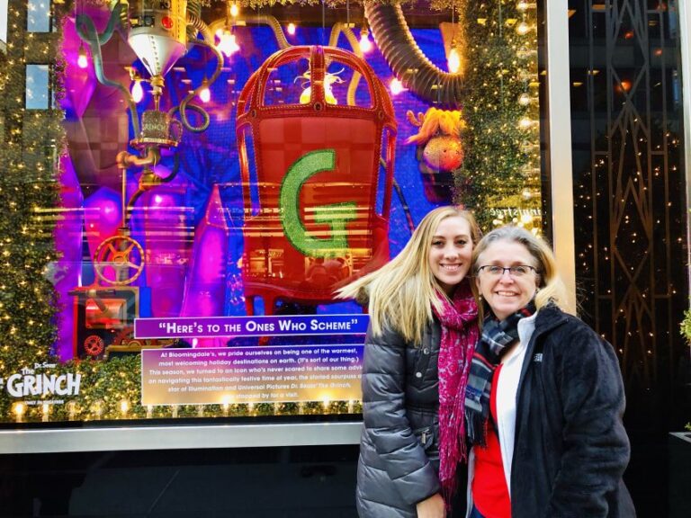New York Holiday Lights and Movie Sites Bus Tour