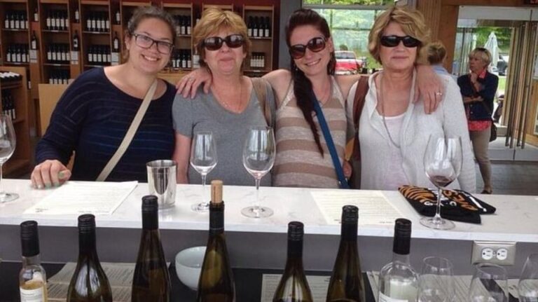 Niagara, CA: Wine Tour With Lunch