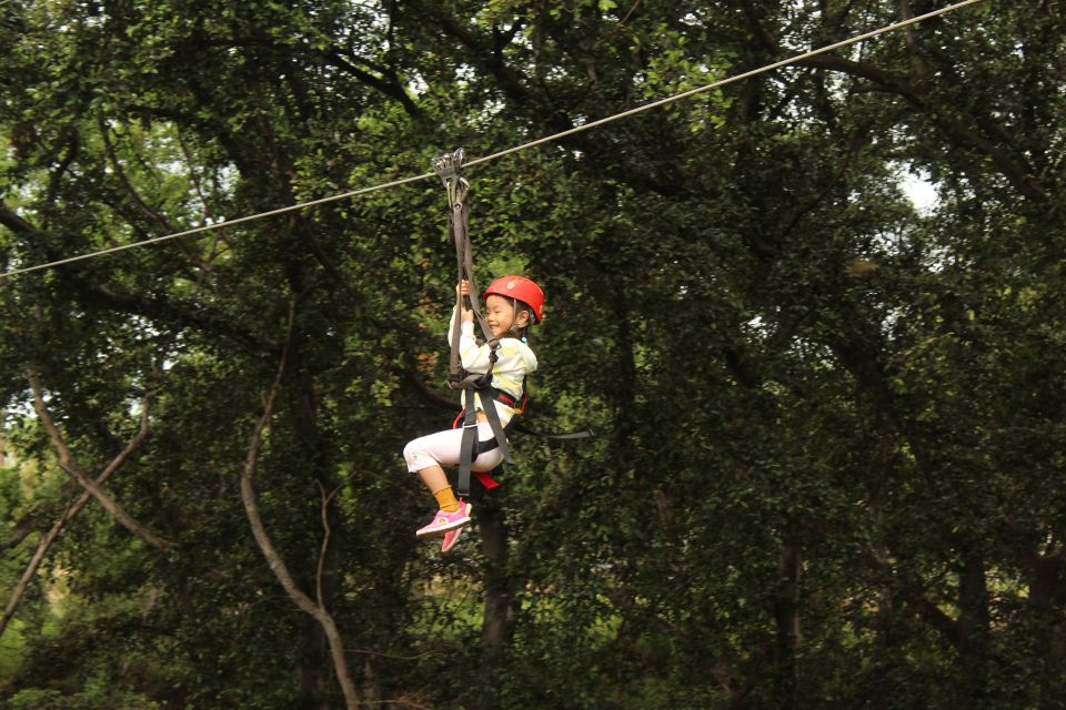 Oahu: Coral Crater Zipline and Wet 'n' Wild Hawaii Entry - Experience