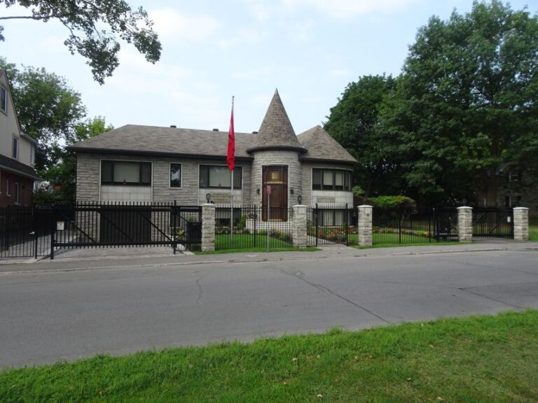 Ottawa Embassies Self-Guided Walking Tour & Scavenger Hunt