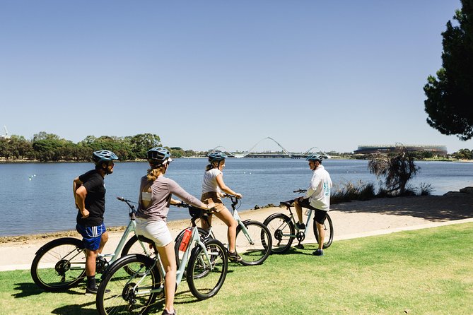 Perth’s Foreshores by Bike – Bushland, History & City Vistas