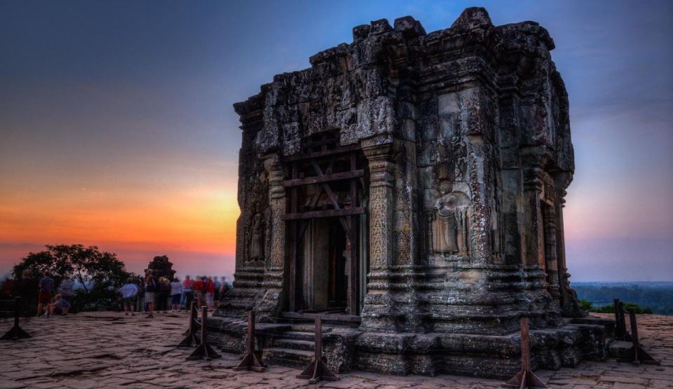 Phnom Bakheng Sunset Tour, Pre Rup, Neak Pean, Preah Khan