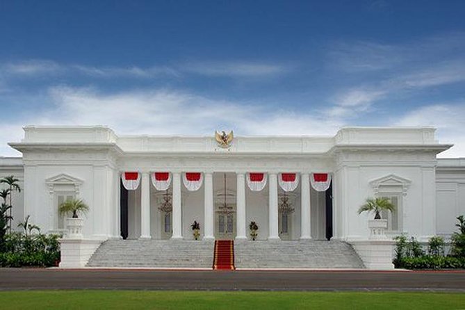 Private Half-day Tour : Visit Highlights Places of Jakarta (4 Hours)
