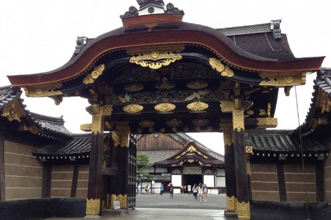 Private Nijo Castle Sightseeing and Nishiki Food Tour - Tour Overview