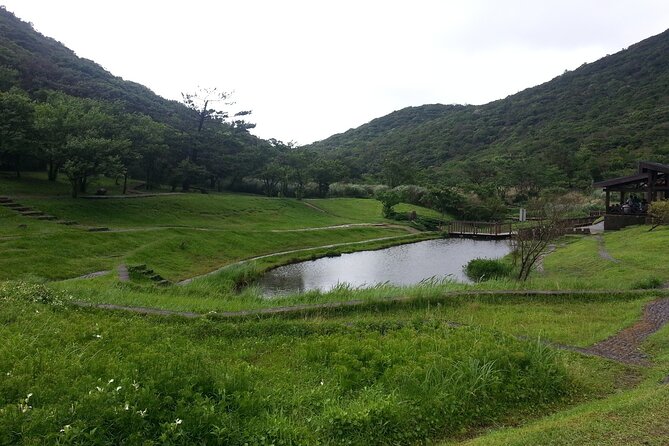 Private Taipei Yangmingshan Half-Day Hiking Tour - Itinerary Details