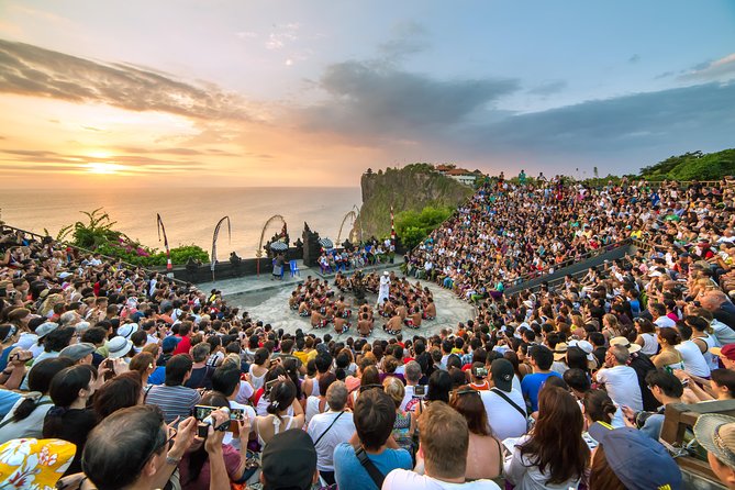 Private Tour: Full-Day Tanah Lot and Uluwatu Temples With Kecak Fire Dance Show