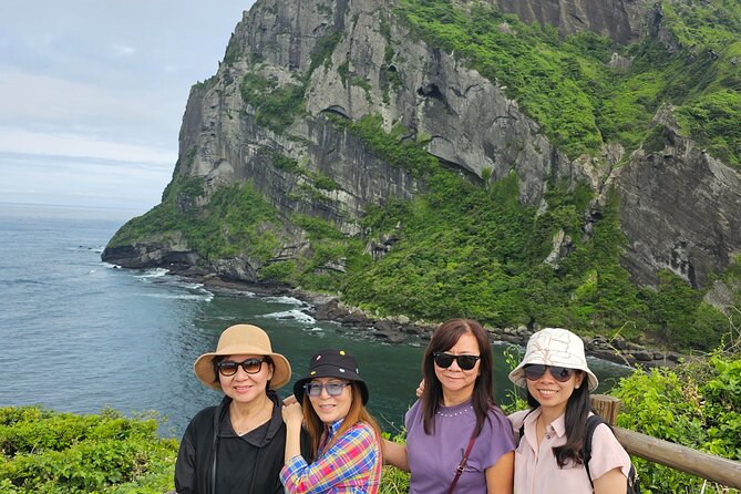 Private Tour on the Fantasy Island of Jeju for CRUISE Customers