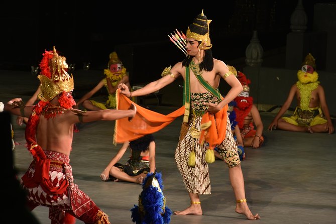 Ramayana Ballet Performance In Prambanan Temple With Dinner