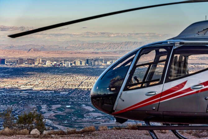 Red Rock Canyon Helicopter Tour With Landing and Champagne Toast - Tour Location and Highlights