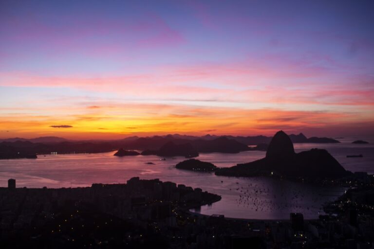 Rio De Janeiro: Private Sunrise Tour at Mirante Dona Marta