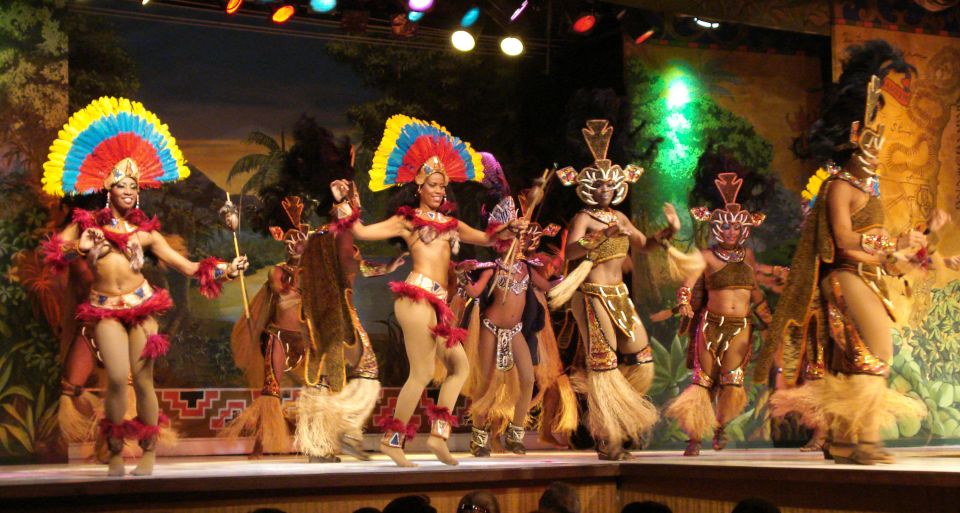 Rio: Ginga Tropical Folkloric Show & Optional Dinner