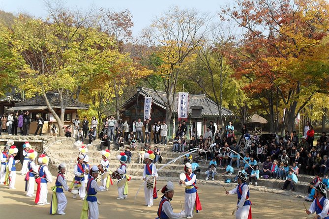 Royal Palace and Folk Village: Full Day Guided Tour From Seoul