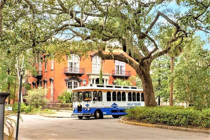 Savannah Land & Sea Combo: City Sightseeing Trolley Tour With Riverboat Cruise