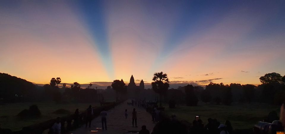 Seat-In-Coach: Small Circuit Tour With Sunrise at Angkor Wat - Tour Overview