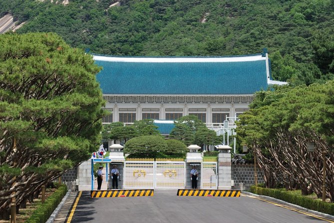 Seoul Palace Morning Tour - Jogyesa Buddhist Temple Visit