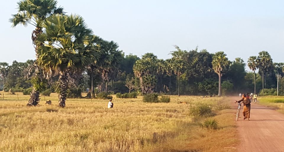 Siem Reap: 3-Hour Ancient Trails Motorbike Tour - Tour Duration and Guide Information