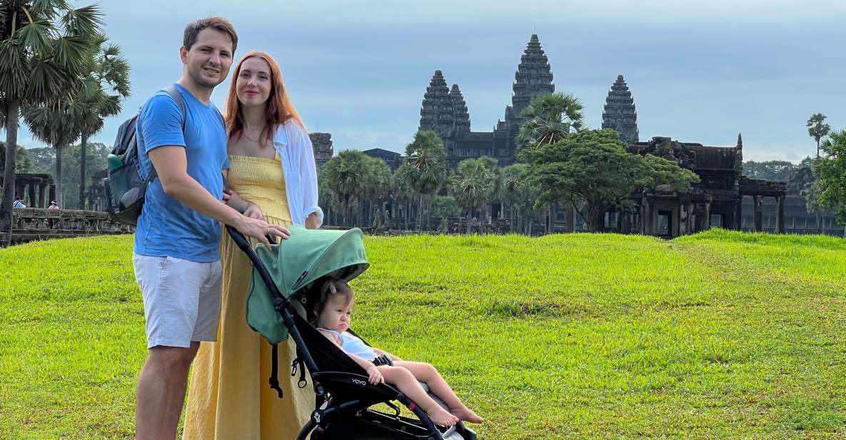 Siem Reap: Angkor Wat Sunrise Tour via Tuk Tuk & Breakfast