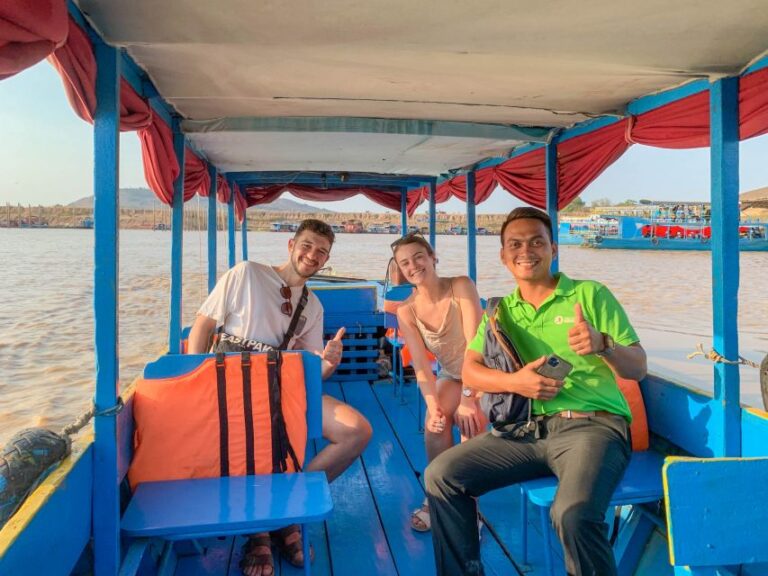 Siem Reap: Floating Village Sunset Boat Guided Vespa Tour