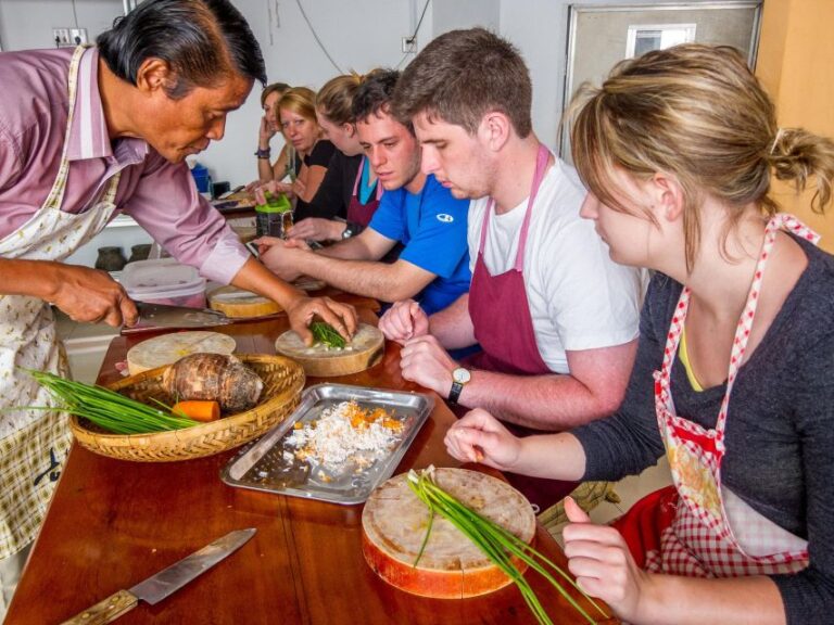 Siem Reap: Morning Cooking Class & Market Tour