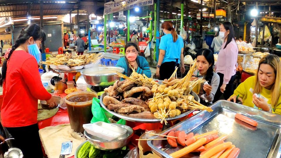 Siem Reap Street Foods Tour by Tuk Tuk With Personal Guide - Tour Overview