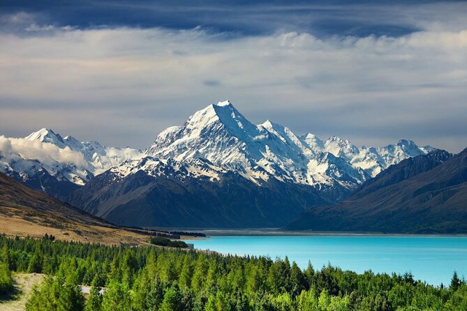 Sightseeing Transfer: Christchurch–Queenstown via Mount Cook