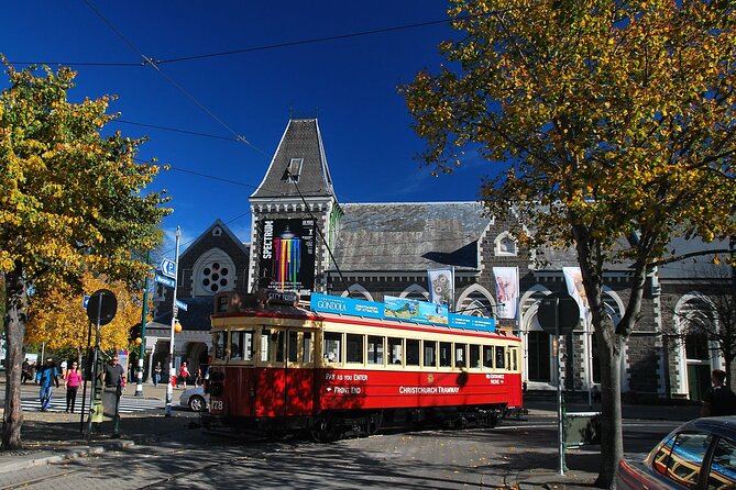 Small-Group Half-Day Tour With Avon Punt Ride, Christchurch