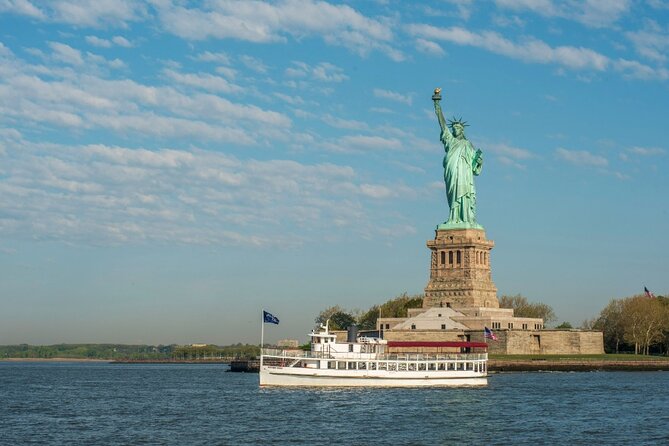 Statue of Liberty and New York City Skyline Sightseeing Cruise - Tour Details