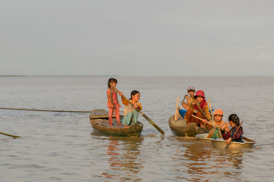 Sunset Dinner Tour: Tonle Sap Lake Floating Village