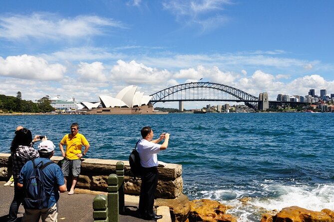Sydney Sightseeing Guided Bus Tour - Meeting Point and Logistics