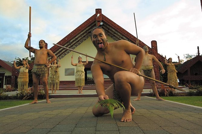 Tauranga Shore Excursion: Te Puia Maori Cultural Centre and Rotorua City Sightseeing - Tour Itinerary Highlights