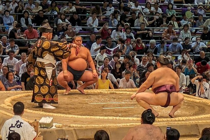 Tokyo Grand Sumo Tournament  With a Sumo Expert Guide
