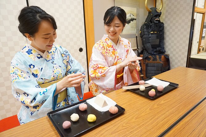 Tokyo Japanese Sweets Making Experience Tour With Licensed Guide