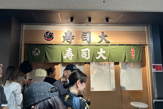 Toyosu Tuna Auction and Tsukiji Market by Gov Licensed Guide - Tour Details and Highlights