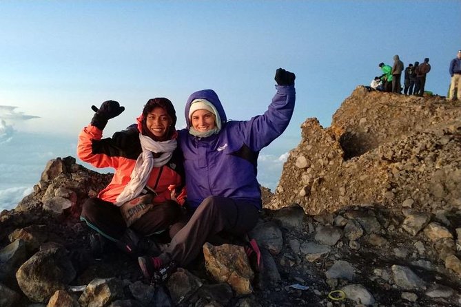 Trekking Rinjani Mountain Summit 2 Days 1 Night - Em Adventure - Itinerary Highlights
