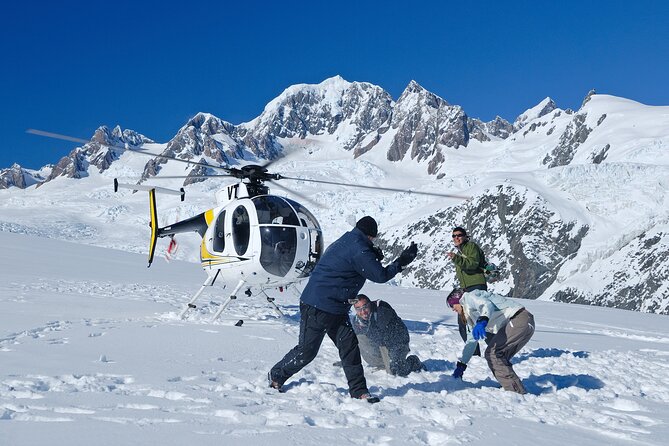 Twin Glacier Fox and Franz, Snow Landing (Allow 30 Mins – Departing Fox Glacier)