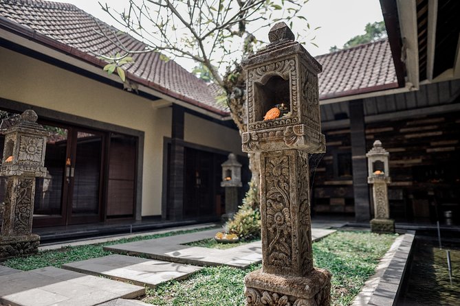 Ubud Full-Body Massage With Health Drinks and Fruit - Experience Highlights