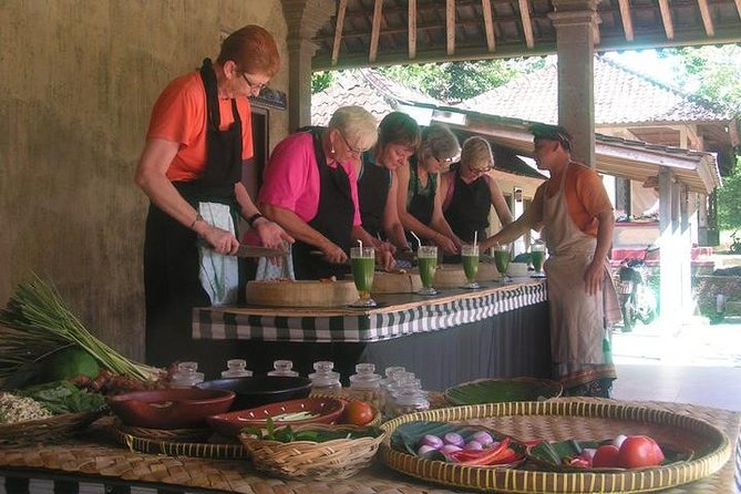 Ubud Small-Group Cooking Class With Lunch and Market Tour