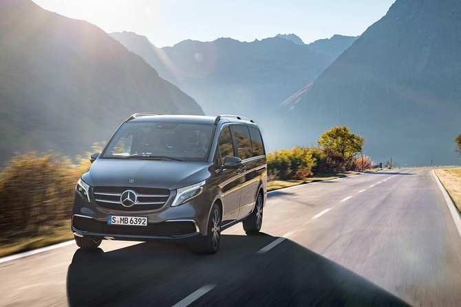 Van Service Melbourne Airport To CBD - Booking Options Available