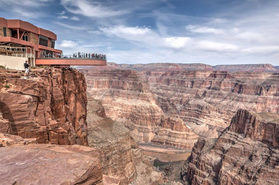 Vegas: VIP West Rim Helicopter Tour Skywalk Option - Tour Overview