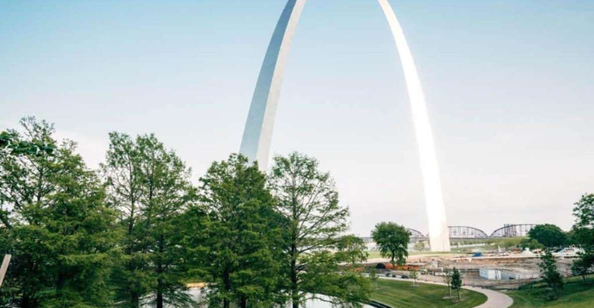 Walking Tour of the Saint Louis Fascinating History - Historical Landmarks Visited