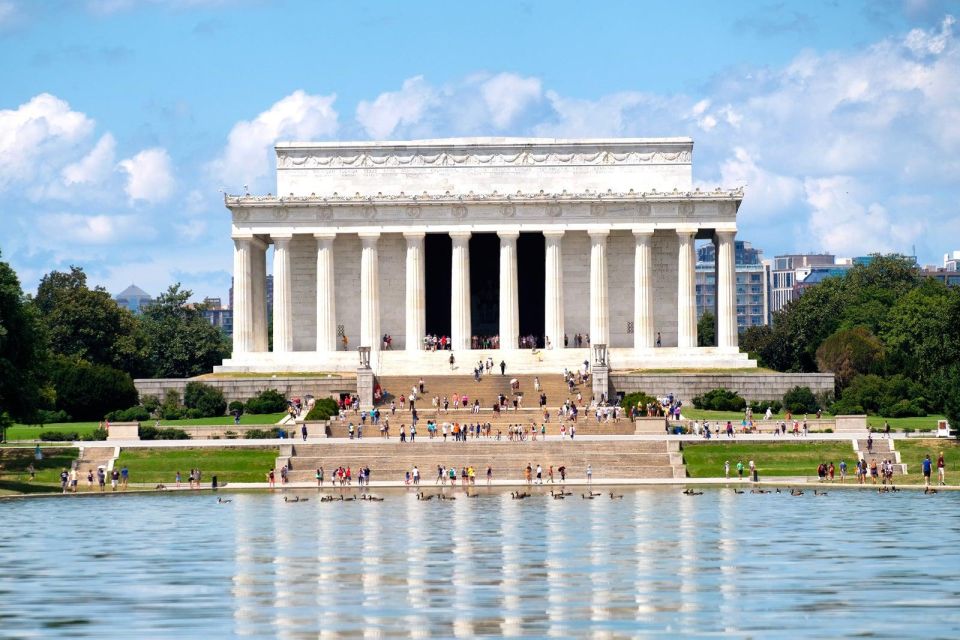 Washington DC: Private Tour With Luxury Vehicle